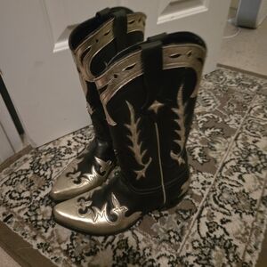 Idyllwind Black and Gold Heeled Boots